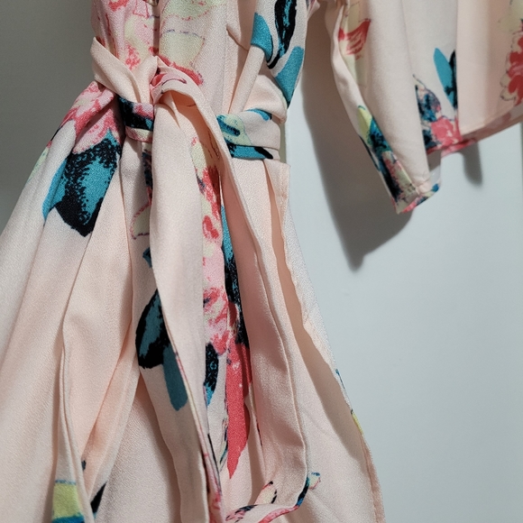 BNWT Insanely pretty Wrap/Kimono Dress - Picture 6 of 7